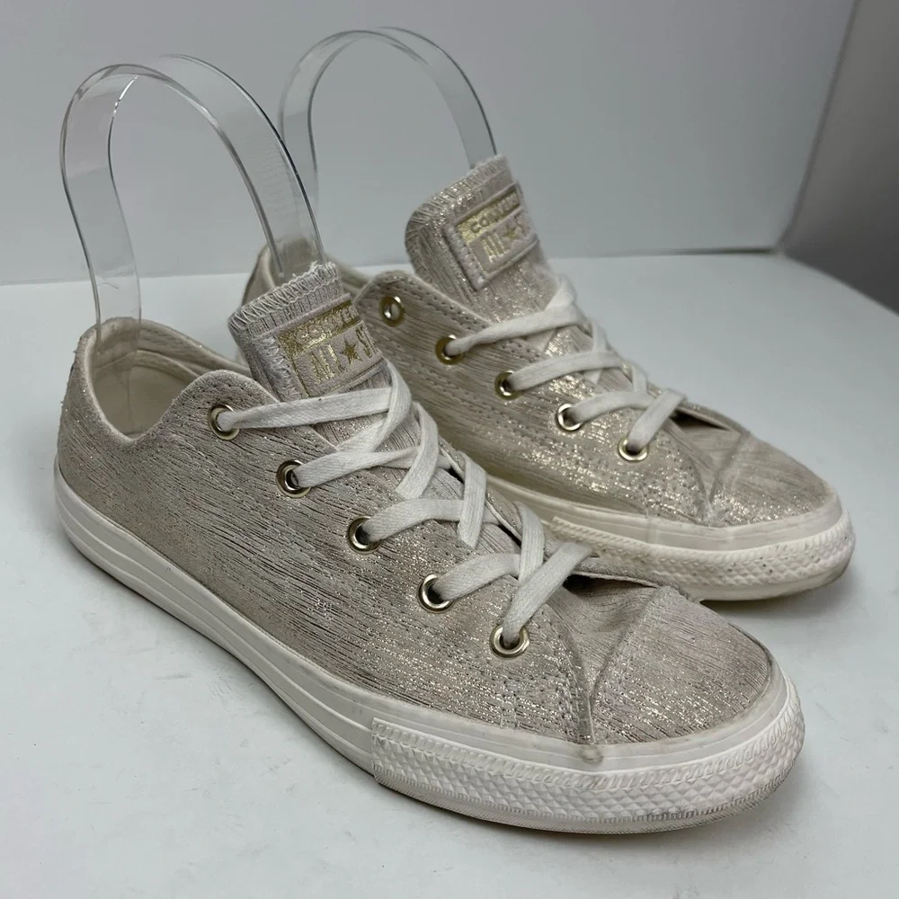 Converse Low Top Sneakers Size 3